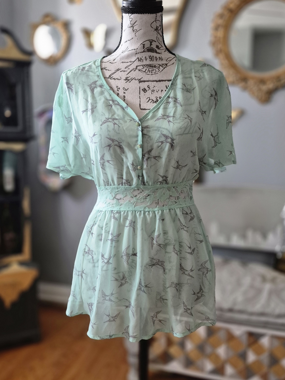 NWT Sheer Mint Green Bird-Print Peplum Tunic Medium
